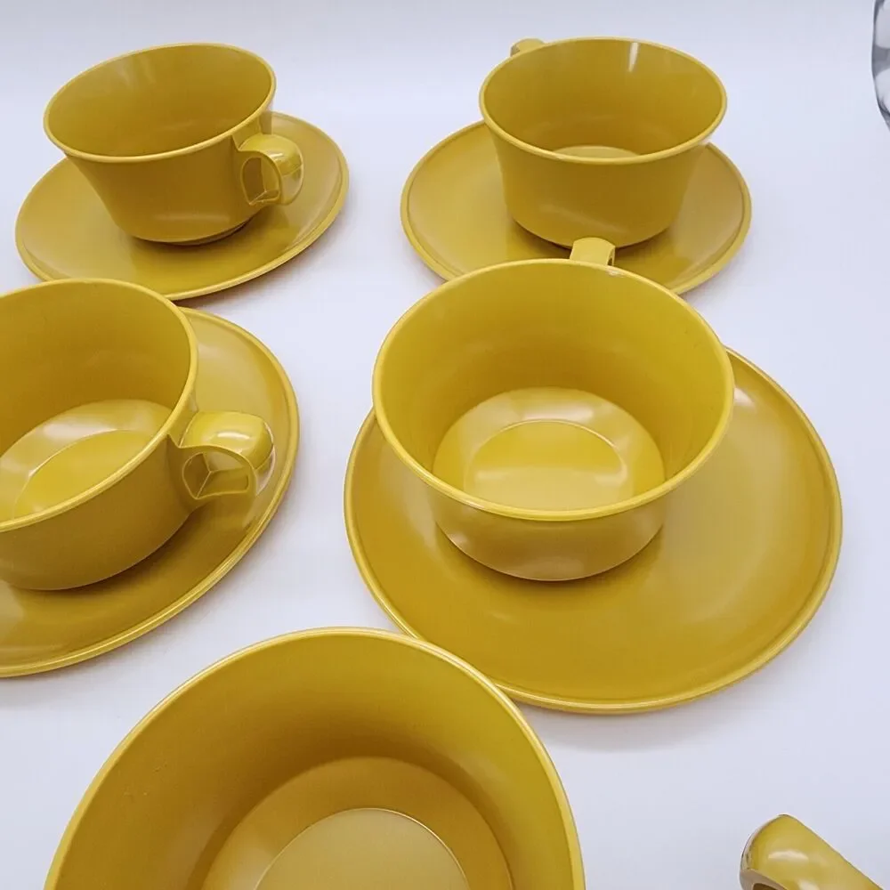 Vintage Melamine Coffee Cups Bowls Plates Harvest Yellow 24 Ct Allied Chemical